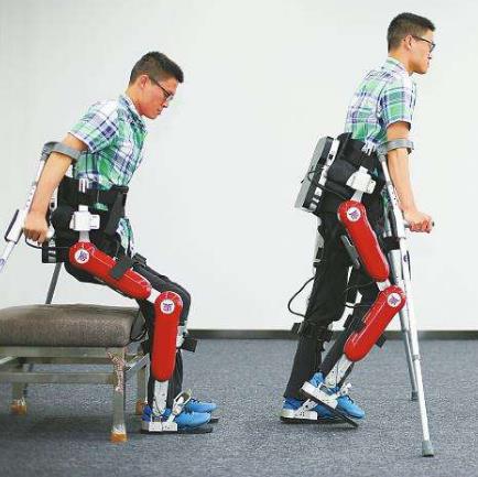 截瘫助行机器人的技术及传感器应用
