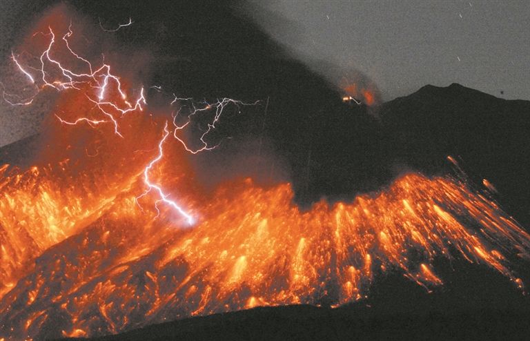 倾角传感器系统监测火山喷发引发的地震